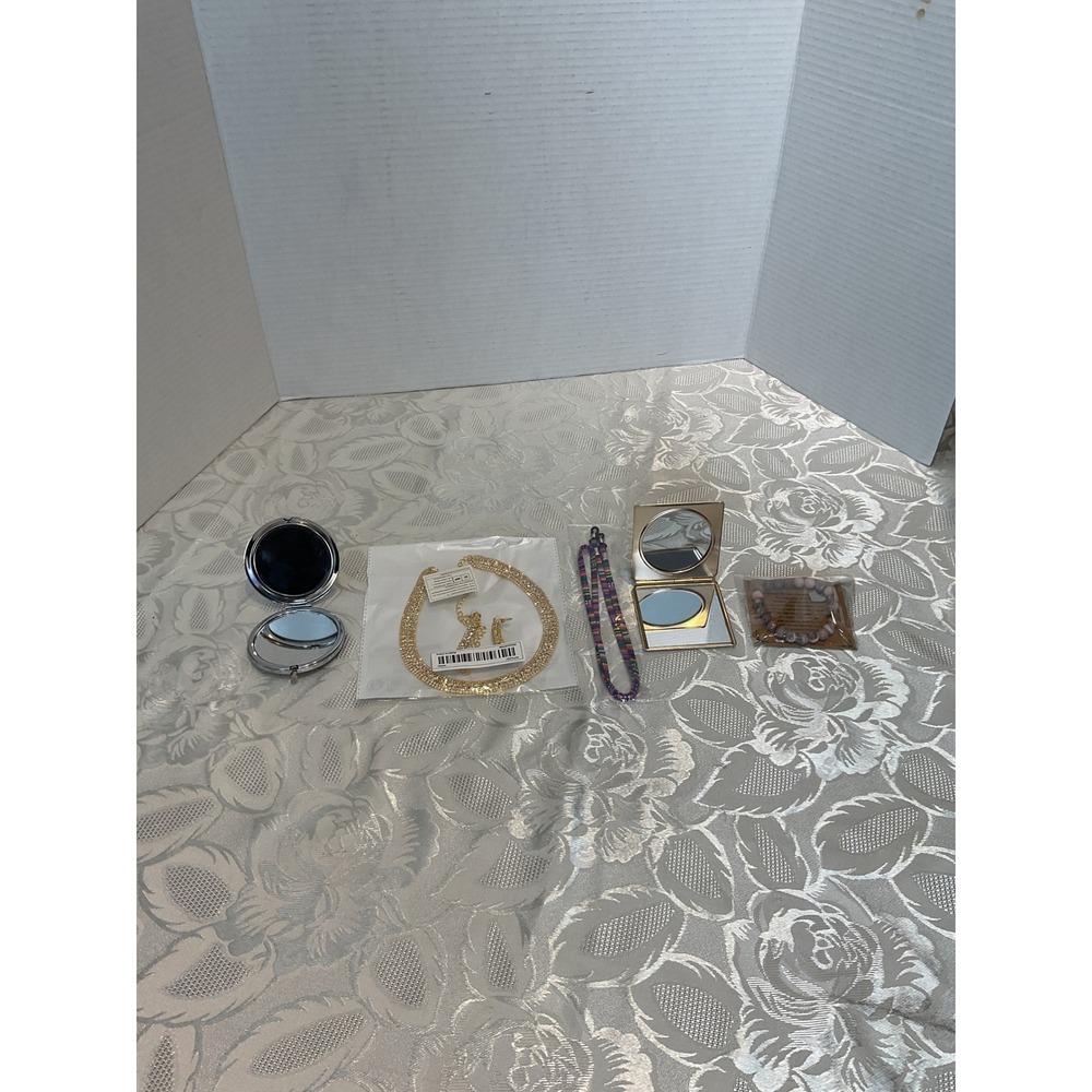 Unbranded Accessory Lot Women OS Multicolor Excellent Jewelry Compact Mirrors - Picture 6 of 6